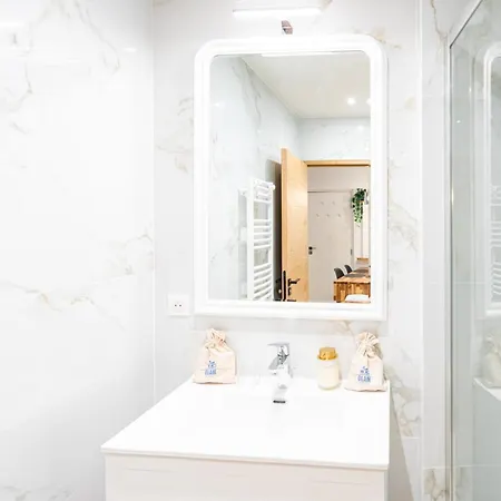 Meynadier Premium 2br Refurb 2023 Olam Apartamento