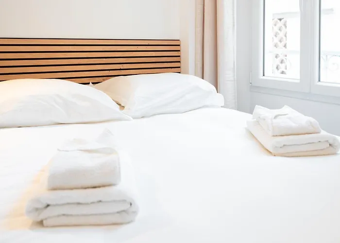 Meynadier Premium 2br Refurb 2023 Olam Daire